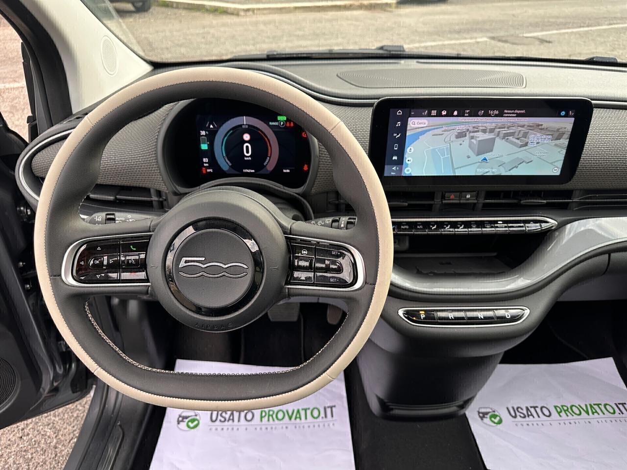 Fiat 500e La Prima 42kWh 118cv Tetto APRIBILE