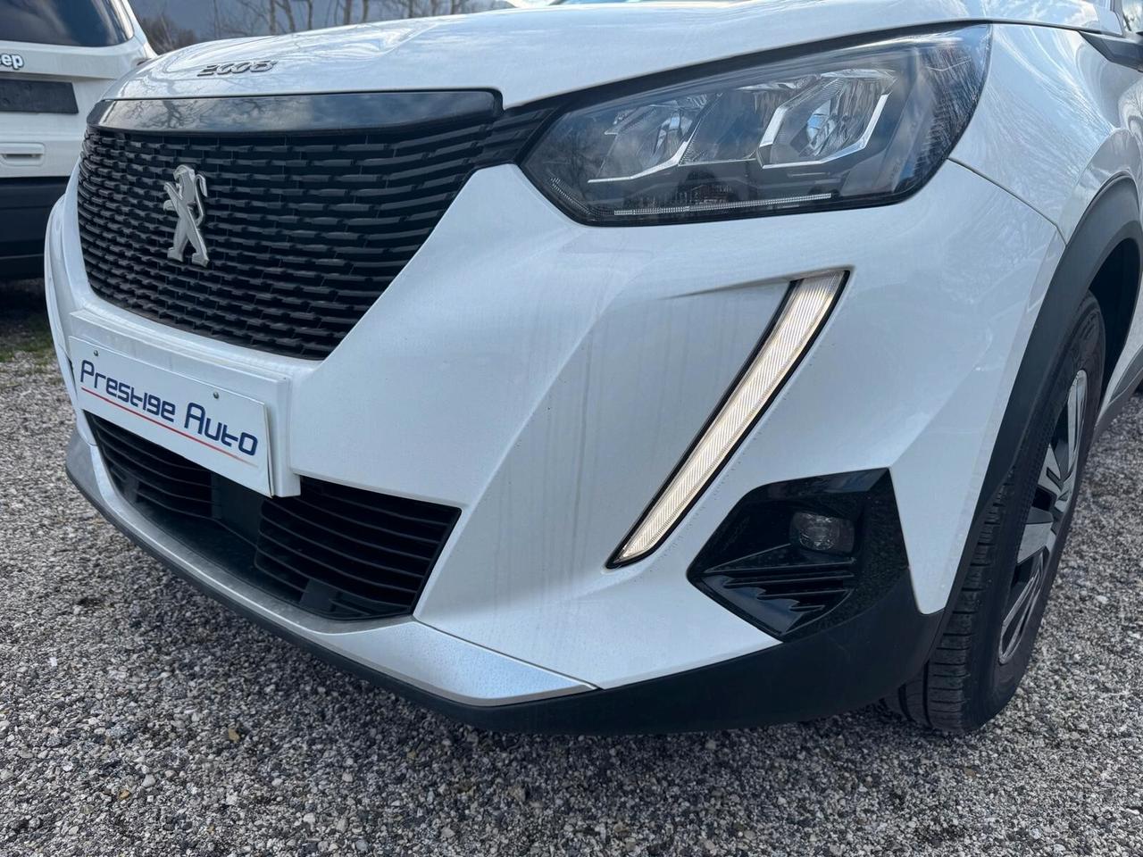 Peugeot 2008 BlueHDi 110 S&S Active Pack NAVI