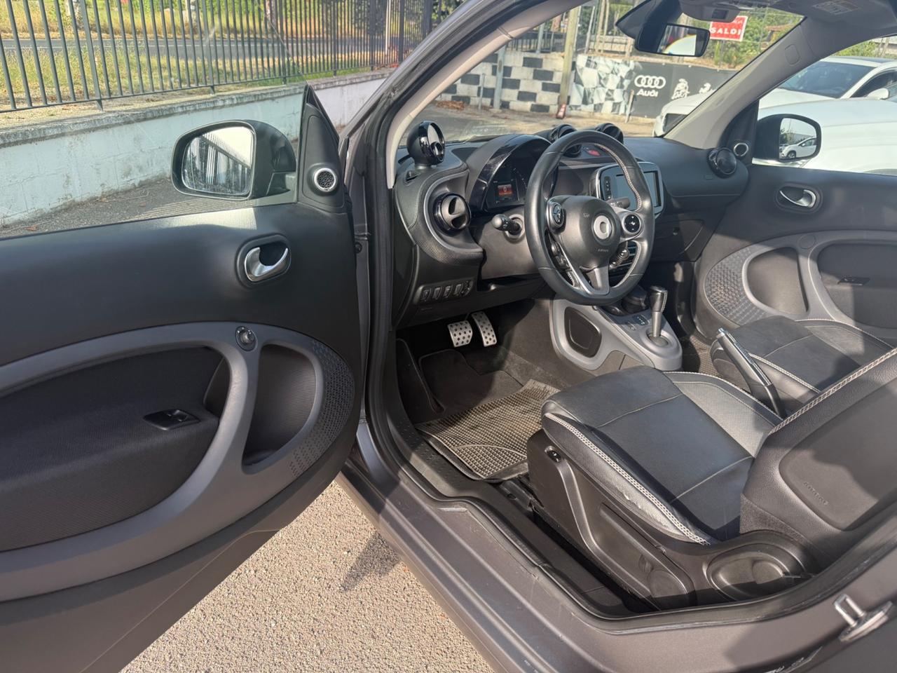 Smart ForTwo BRABUS 0.9 Turbo twinamic cabrio Xclusive