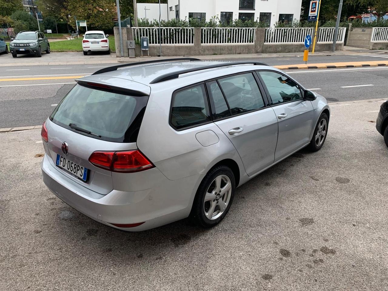 Volkswagen Golf Variant 1.6 TDI