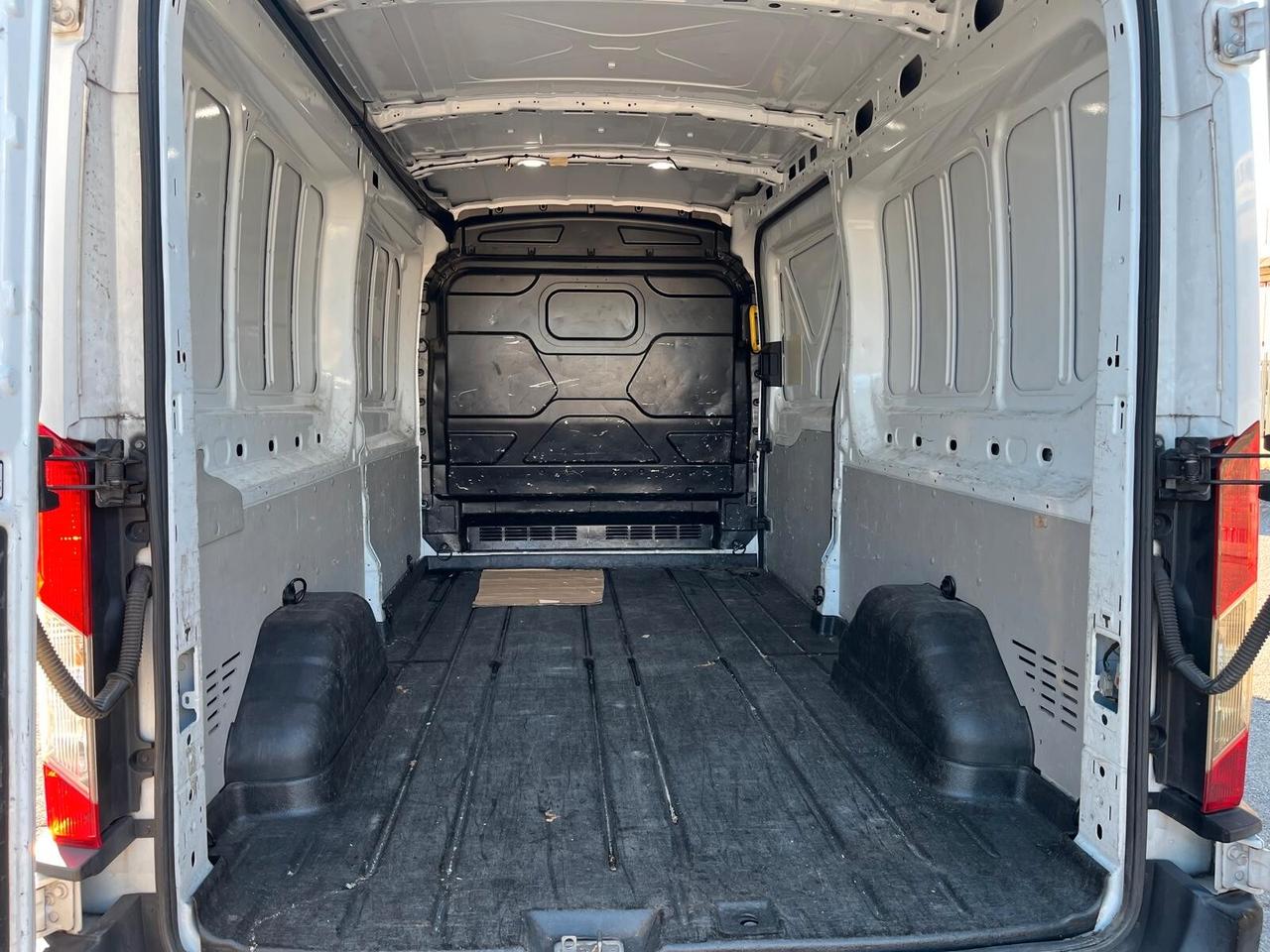 Ford Transit 290 2.0TDCi EcoBlue 130CV **+IVA**