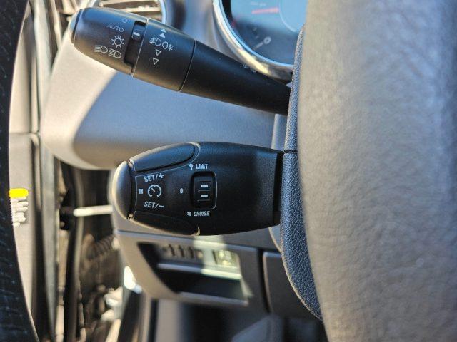 PEUGEOT 3008 1.6 HDi 112CV Tecno