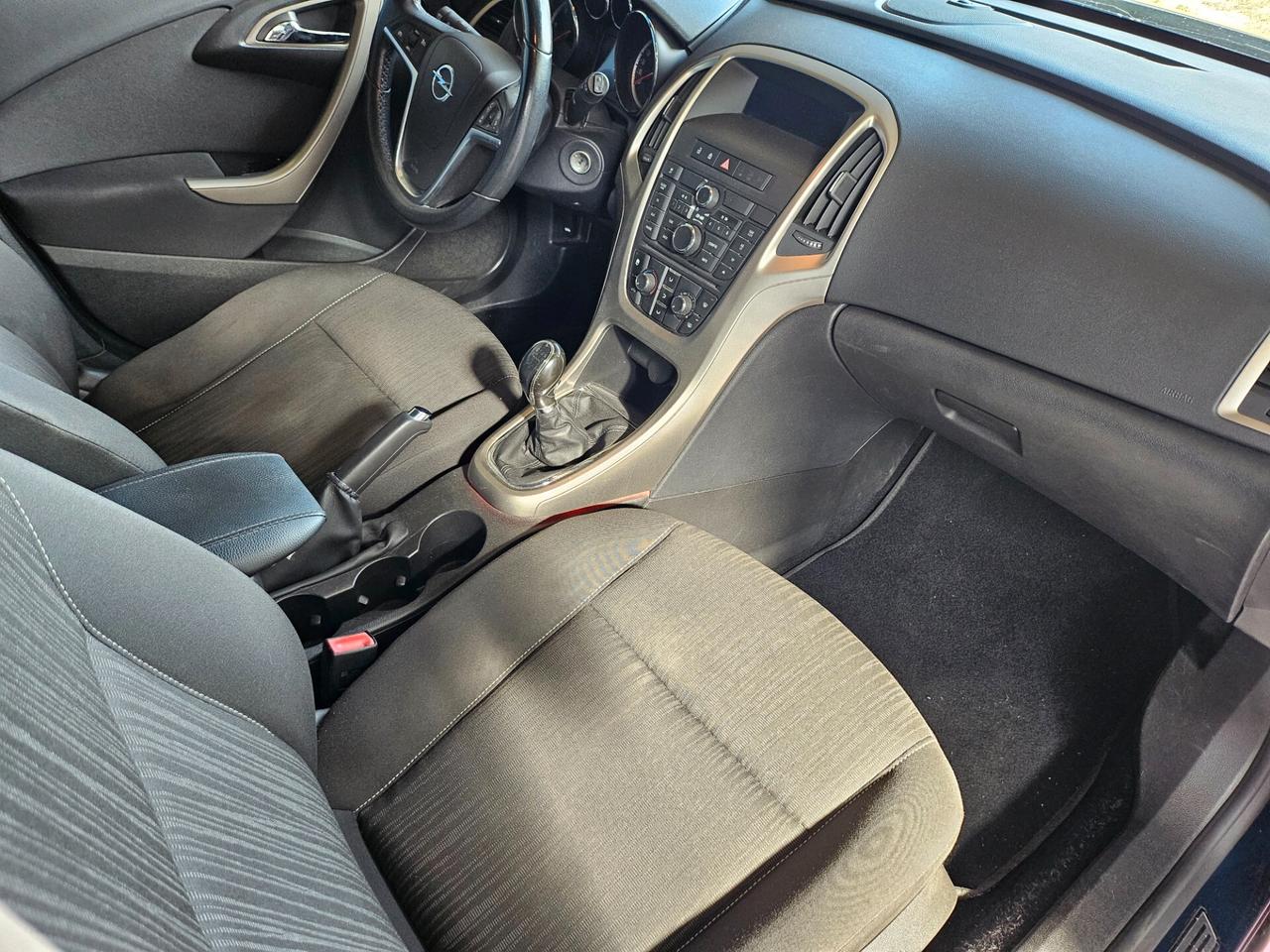 Opel Astra 1.7 CDTI 110CV Sports Tourer Cosmo
