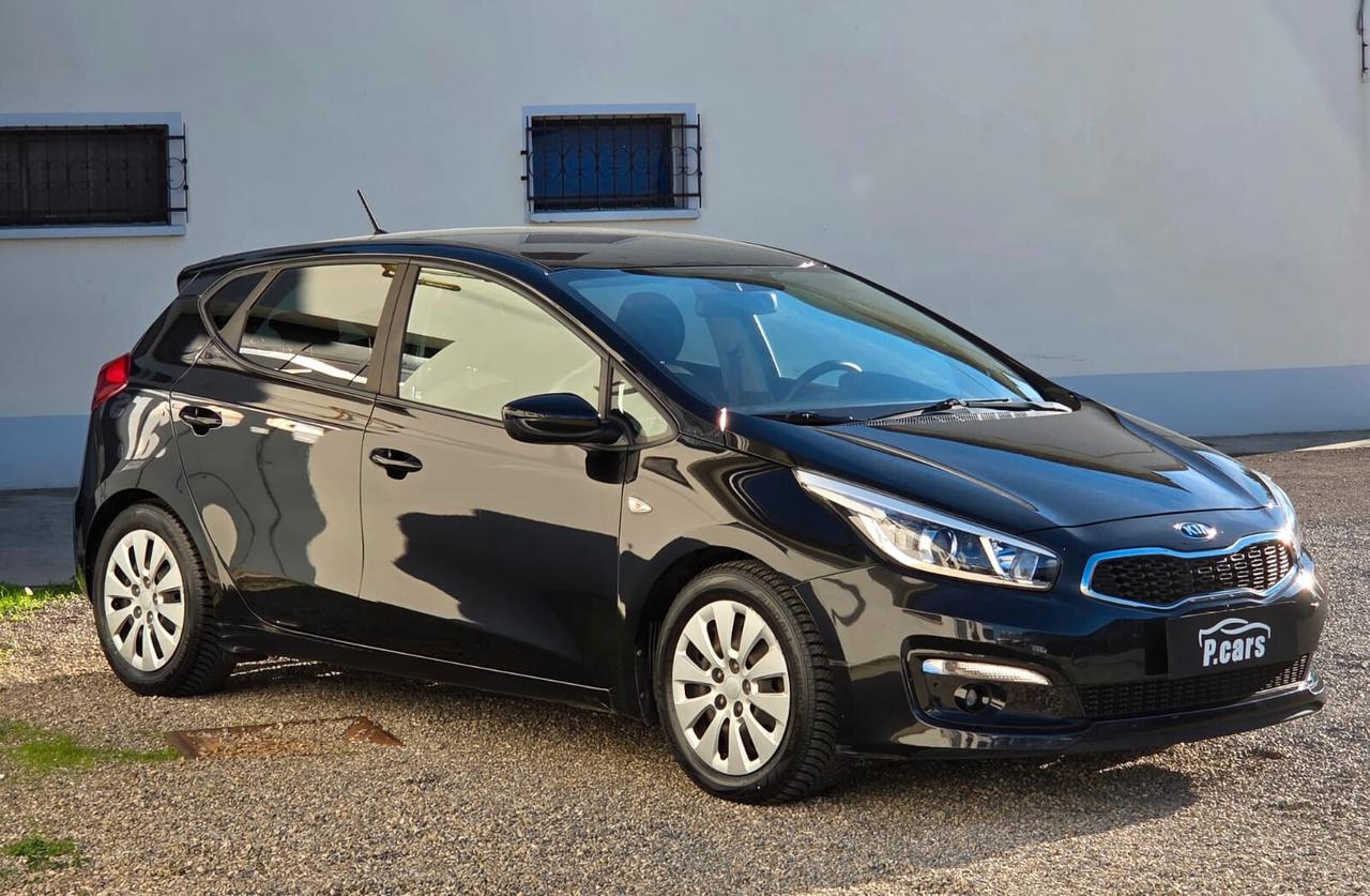 Kia Ceed 1.6 CRDI UNICO PROPRIETARIO ADATTA A NEOPATENTATI