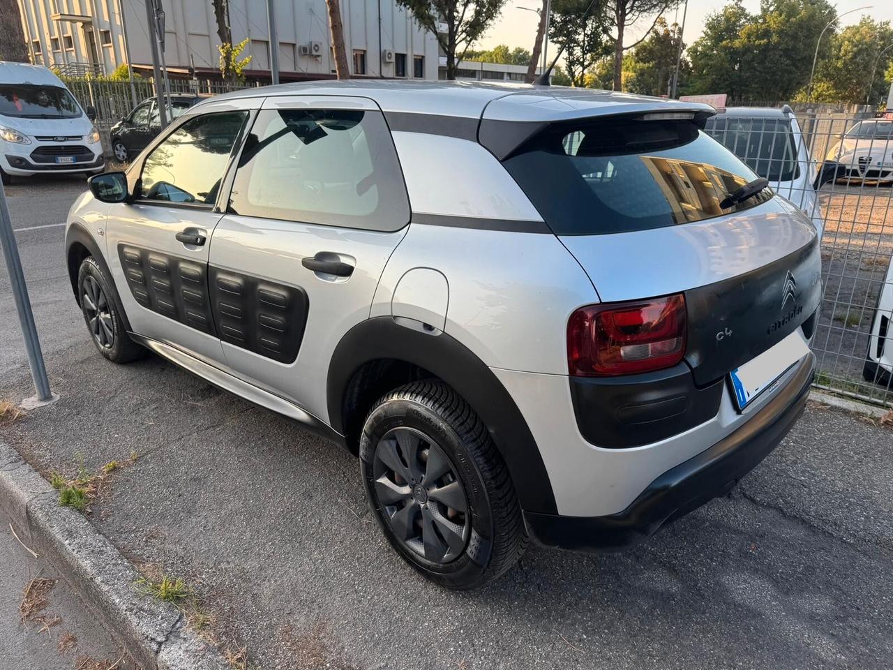 Citroen C4 Cactus BlueHDi 100 Shine GARANZIA 12 MESI