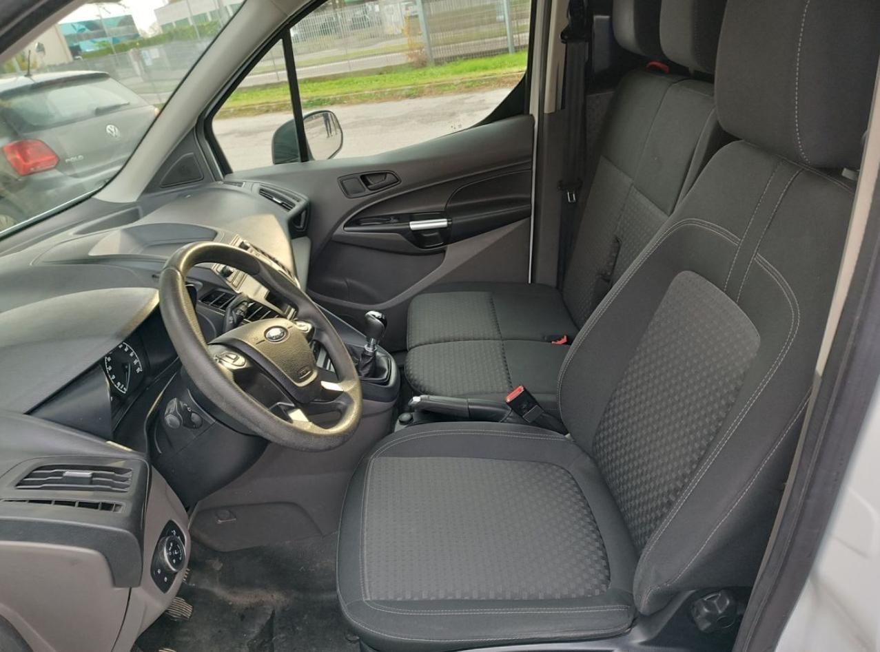 Ford transit connect 3posti prezzo + IVA