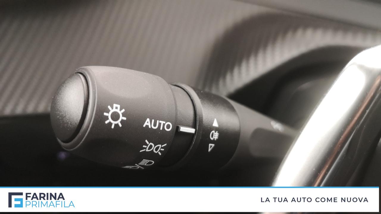 PEUGEOT 2008 1.2 hybrid Allure 136cv e-dcs6