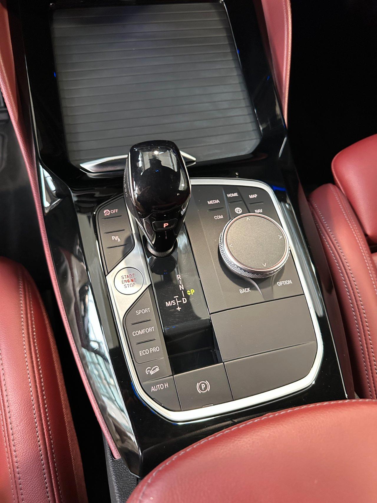 BMW X4 xdrive20i mhev 48V - 19"-Camera-Carplay-Pelle-IVA