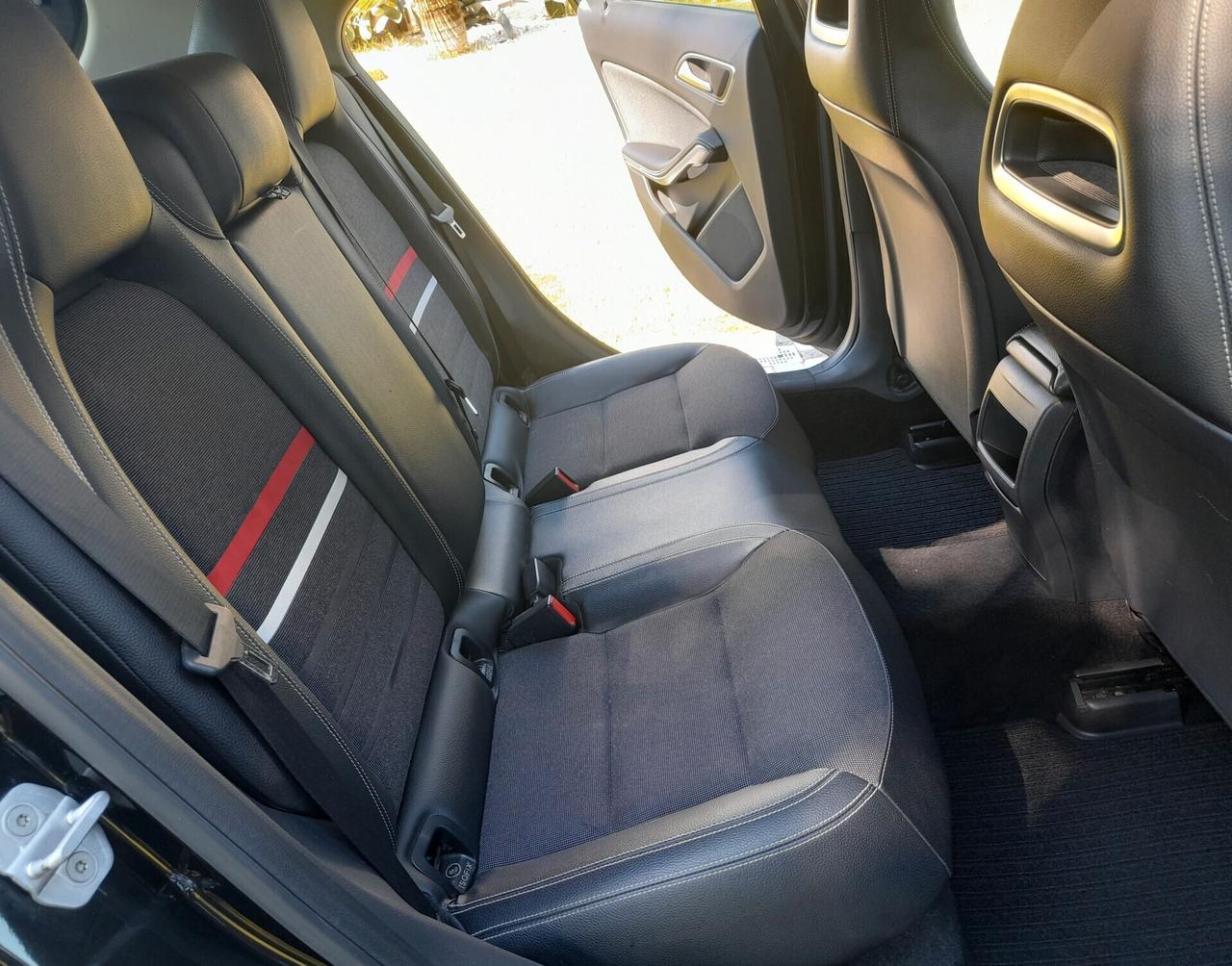 Mercedes-Benz A 180d Sport 1.5 dCi 110cv Automatic