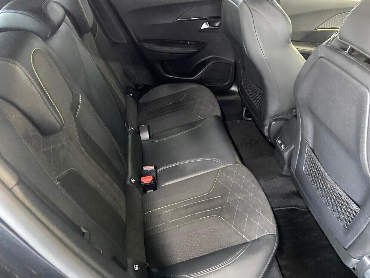 Peugeot 2008 BlueHDi 130 S&S EAT8 GT