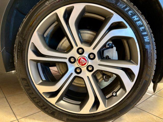 JAGUAR E-Pace 2.0D 150 CV R-Dynamic AUTOM. 4X4 OK NEOPATENTATO