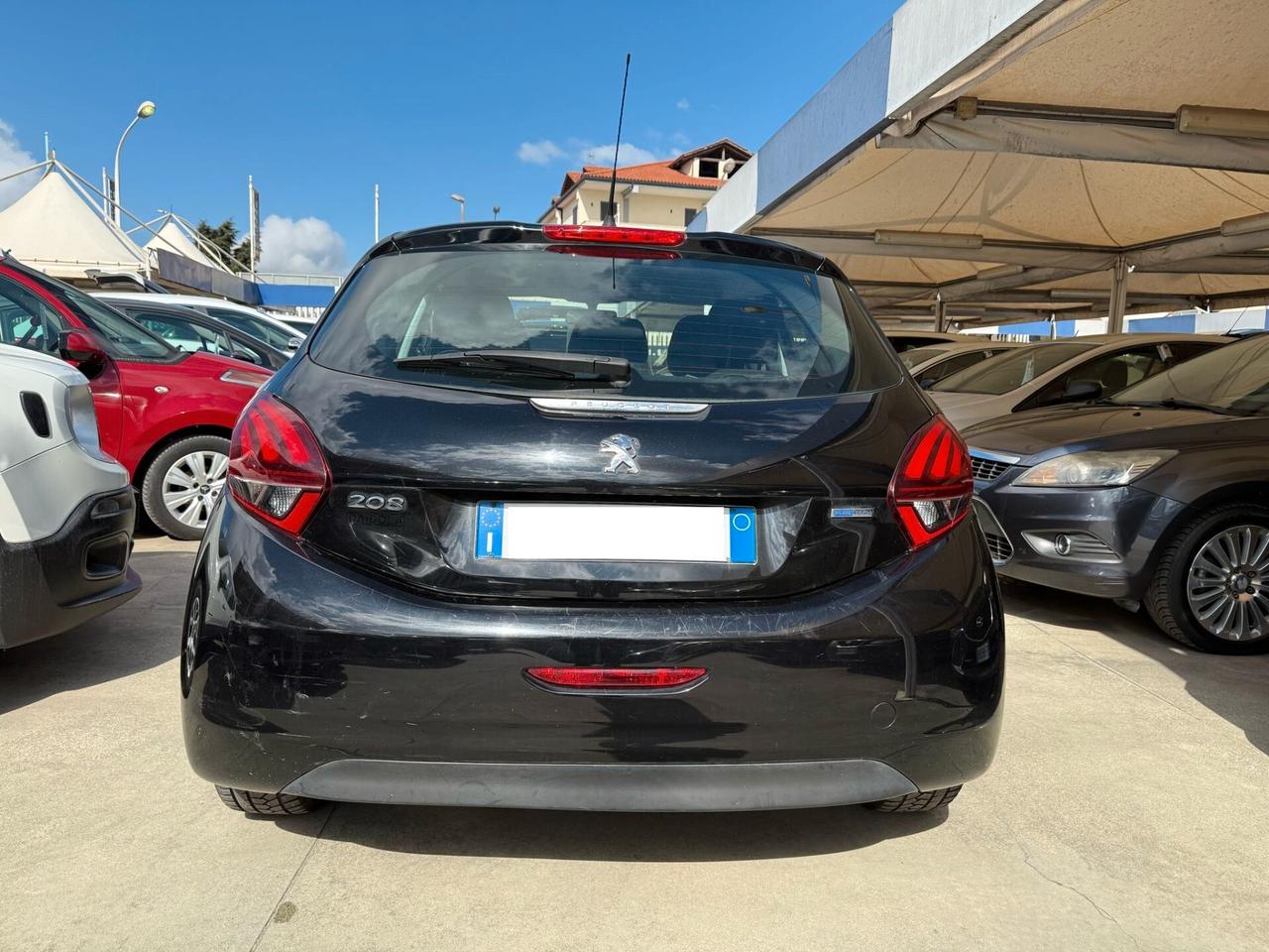 PEUGEOT 208 1,2 B/GPL