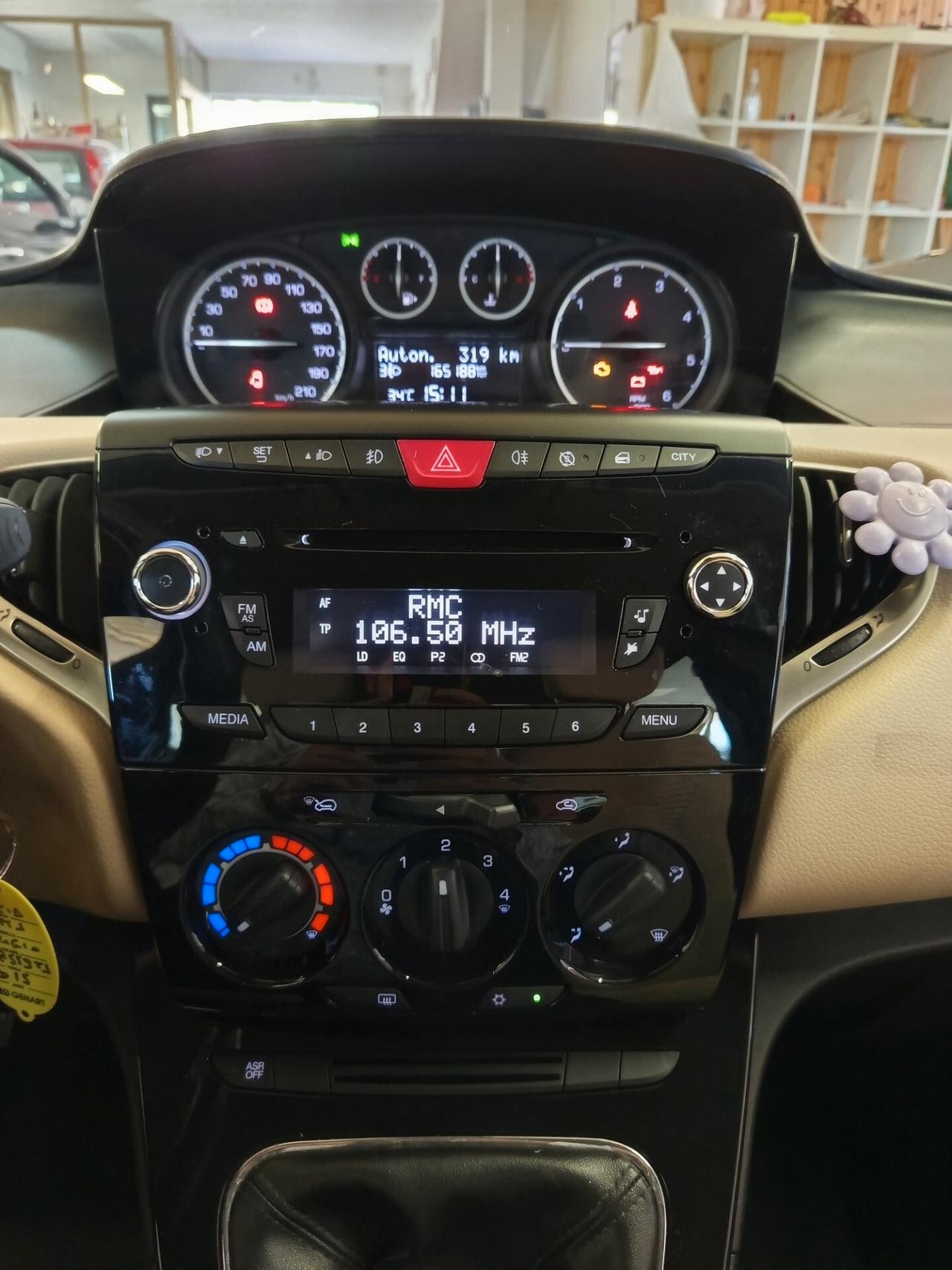 Lancia Ypsilon 1.3 Mjt diesel, 165 Mila chilometri ok neopatentati
