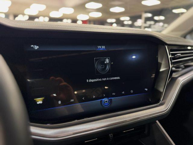 VOLKSWAGEN Touareg 3.0 V6 TDI 286 CV SCR ELEGANCE *UNIPROP*TETTO*