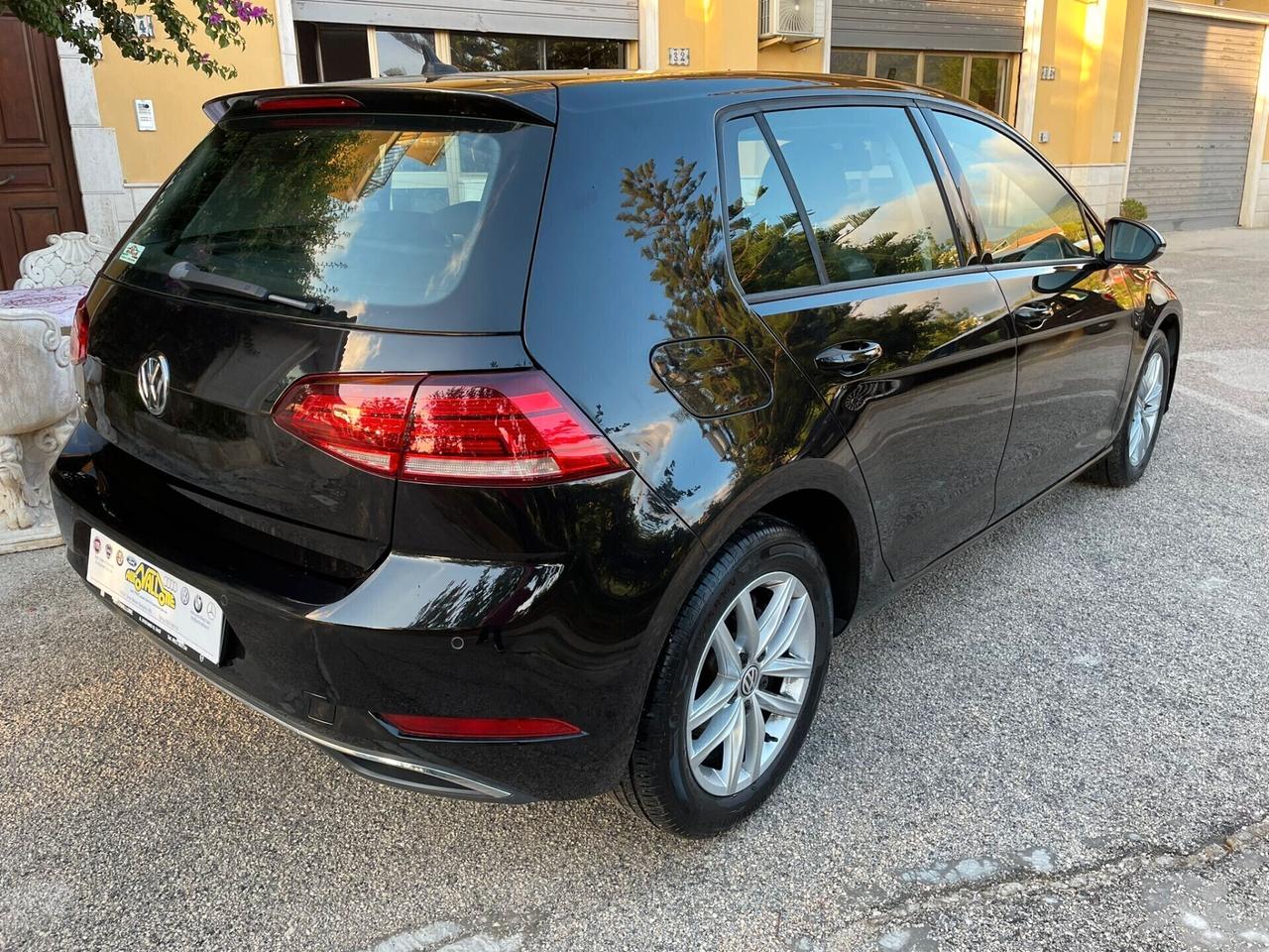 Volkswagen Golf VII.5 1.6 TDI Highline BMT