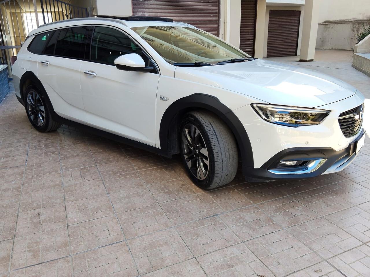Opel Insignia 2.0 CDTI S&S automatica Sports Tourer Innovation 175 cv