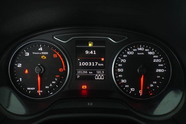 AUDI Q2 Q2 30 TDI S tronic S line Edition