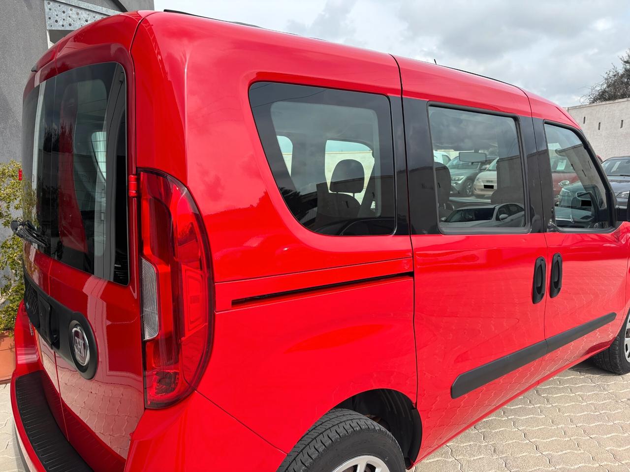 FIAT DOBLO 1.4 FIRE 16V 95CV EASY 2017