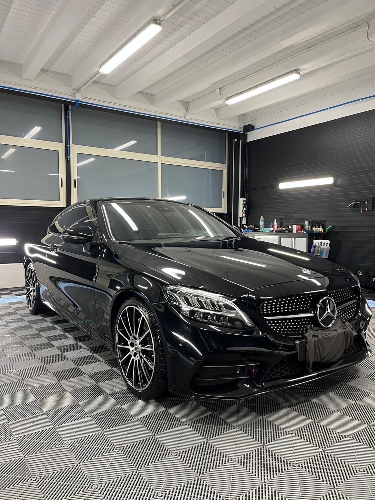 Mercedes-benz C 220 d Auto 4Matic Coupé Premium Plus