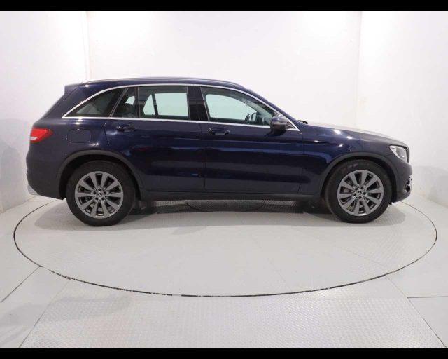 MERCEDES-BENZ GLC 220 d 4Matic Business