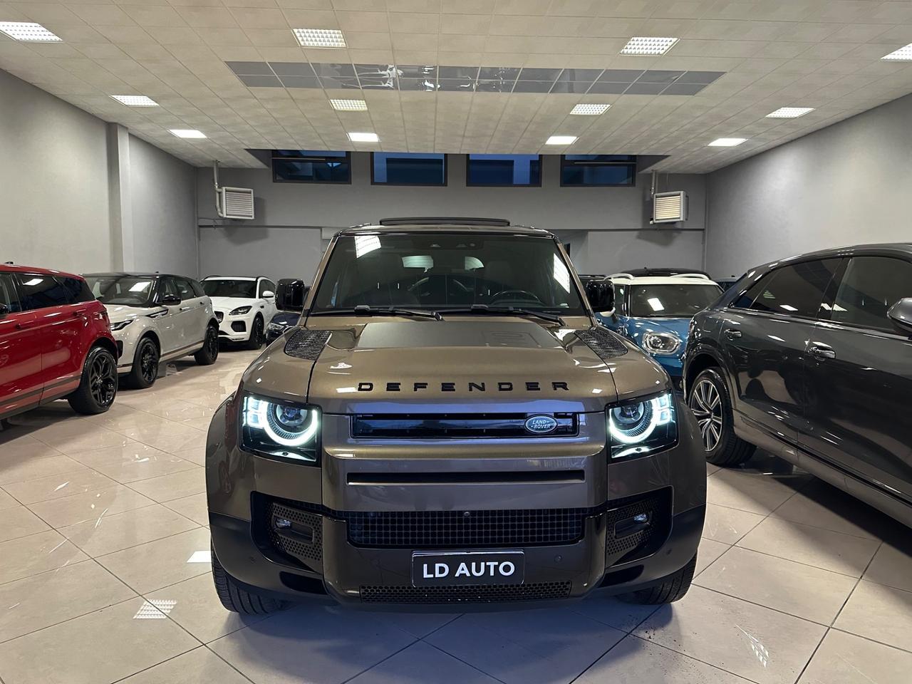 Land Rover Defender 110 3.0D I6 250 CV AWD 7 POSTI IVA ESPOSTA TETTO APRIBILE