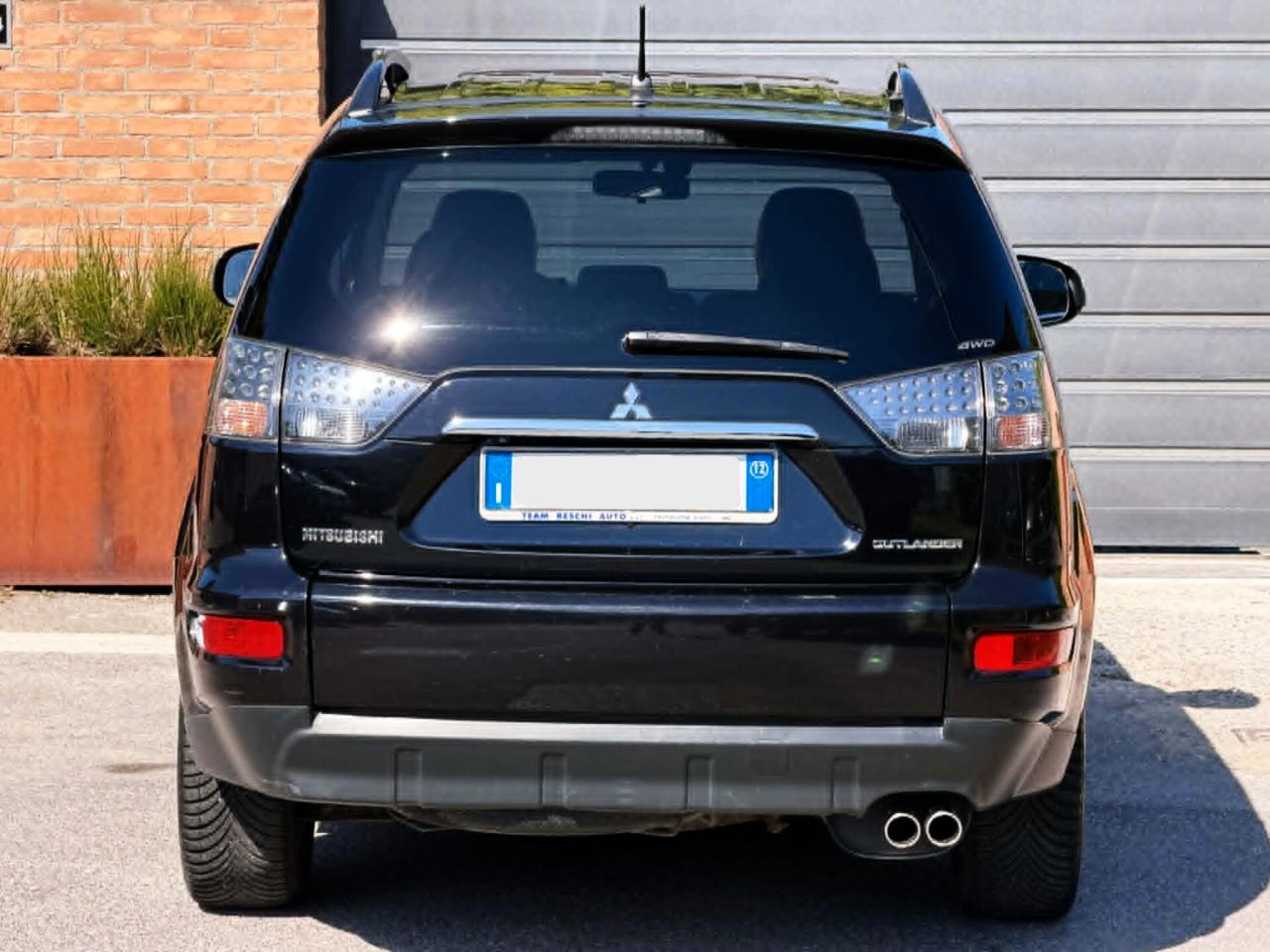 Mitsubishi Outlander 2.2aut-7p-Navi,Pelle,Tetto,Xeno-FULL-GARANZIA