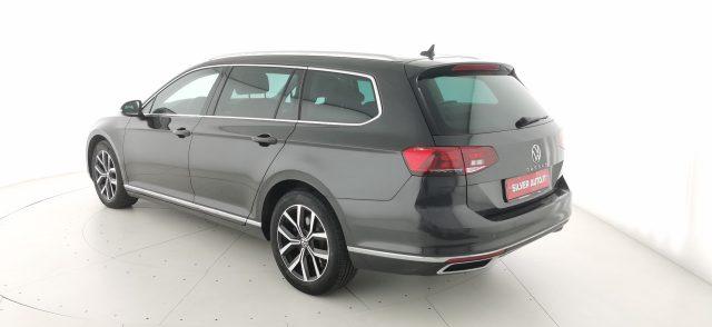 VOLKSWAGEN Passat Variant 2.0 TDI SCR EVO DSG Executive