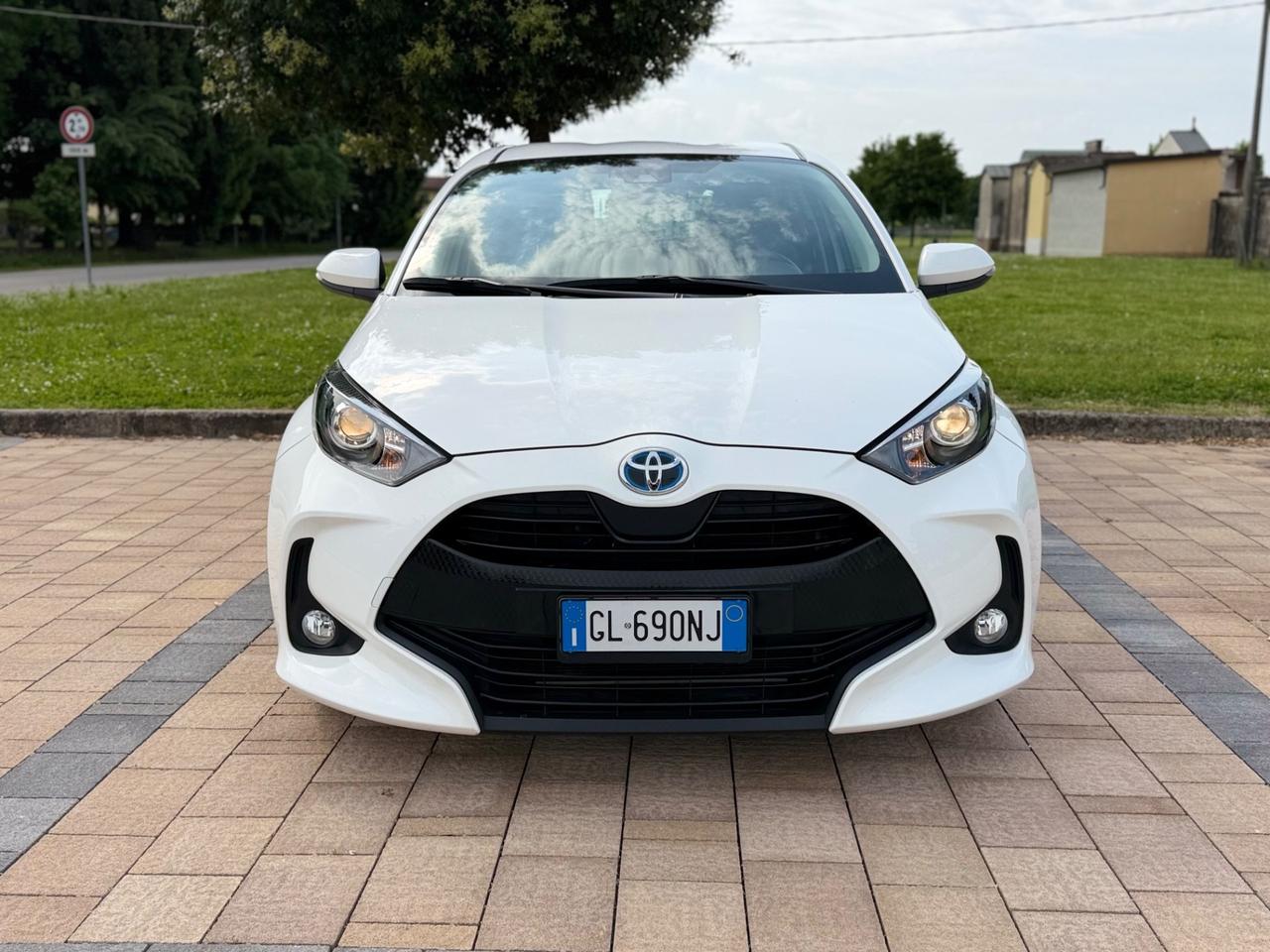Toyota Yaris 1.5 Hybrid 5 porte Active