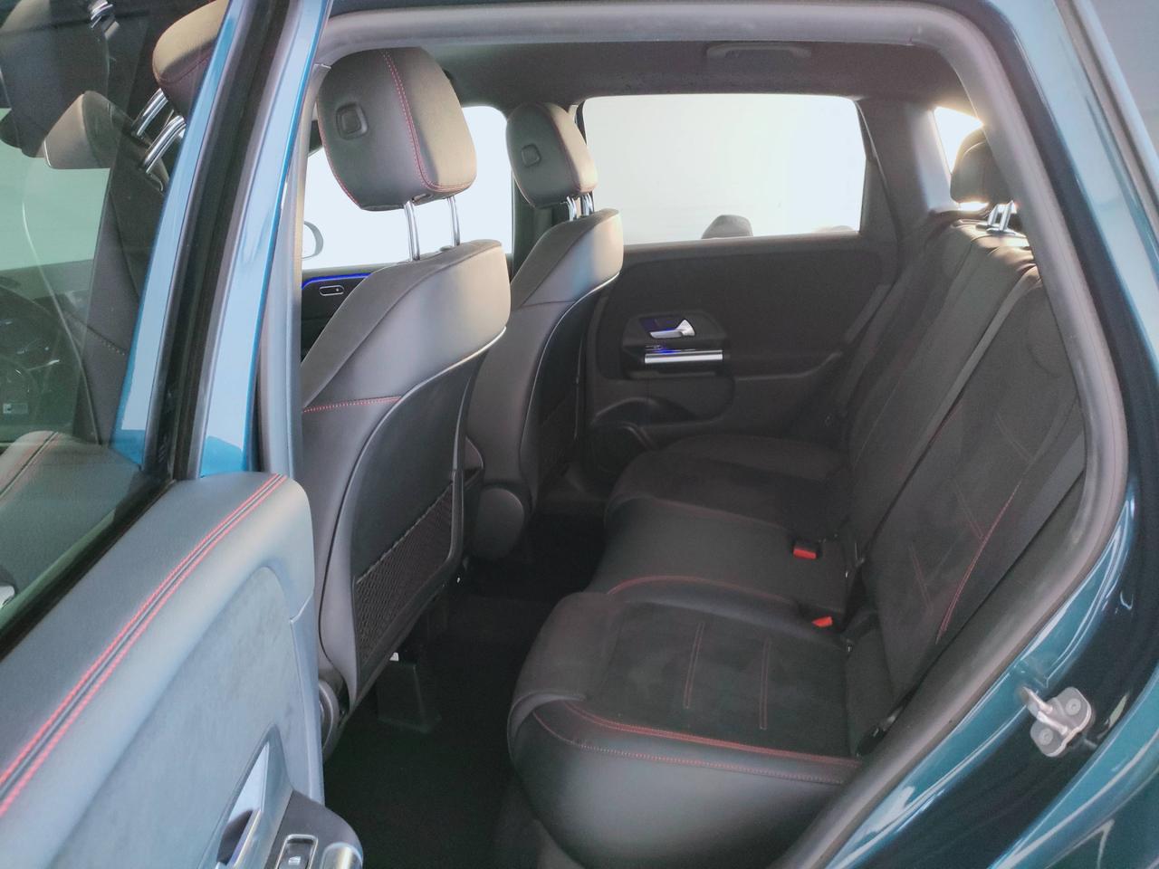 Mercedes-Benz Classe B - W247 2023 - B 180 d AMG Line Advanced Plus auto