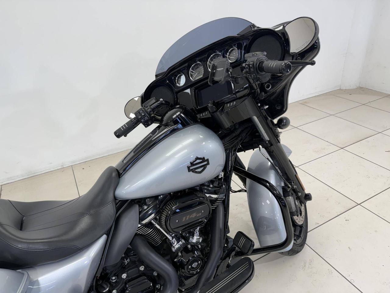 HARLEY DAVIDSON Street Glide 114 1868 Street Glide 114 Special