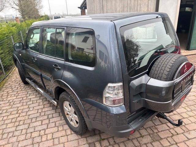 Mitsubishi Pajero 3.2 DI-D 16V aut. 5p. Instyle DPF