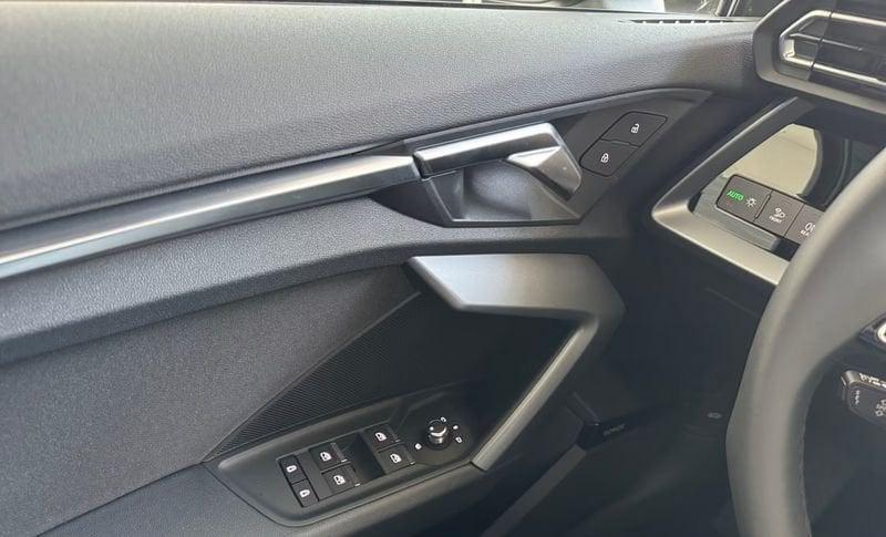 Audi A3 A3 SPB 35 TFSI S tronic S line edition SONOS Cockpit 18"