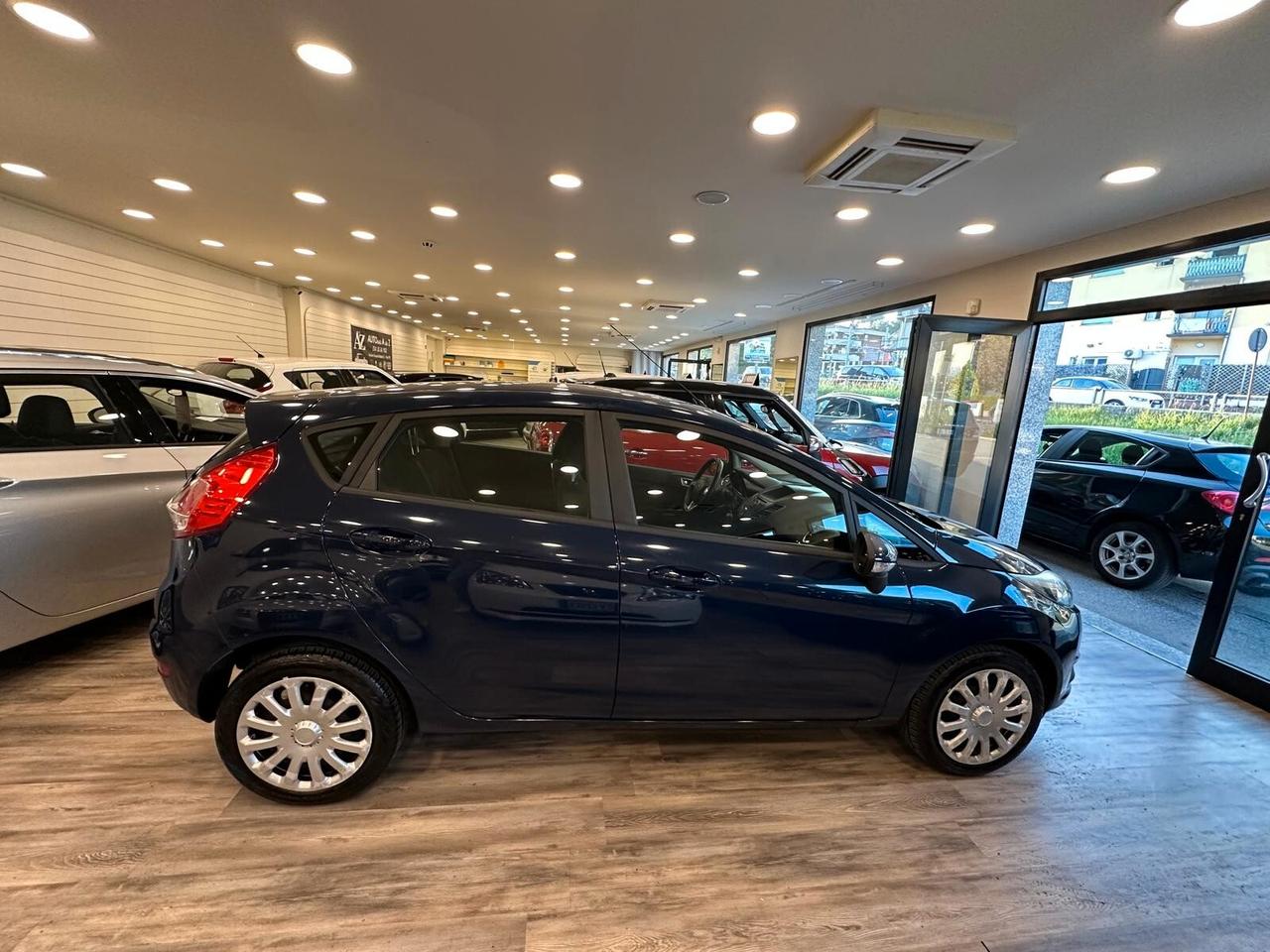 Ford Fiesta 1.4 5 porte Bz.- GPL Black & White Edition