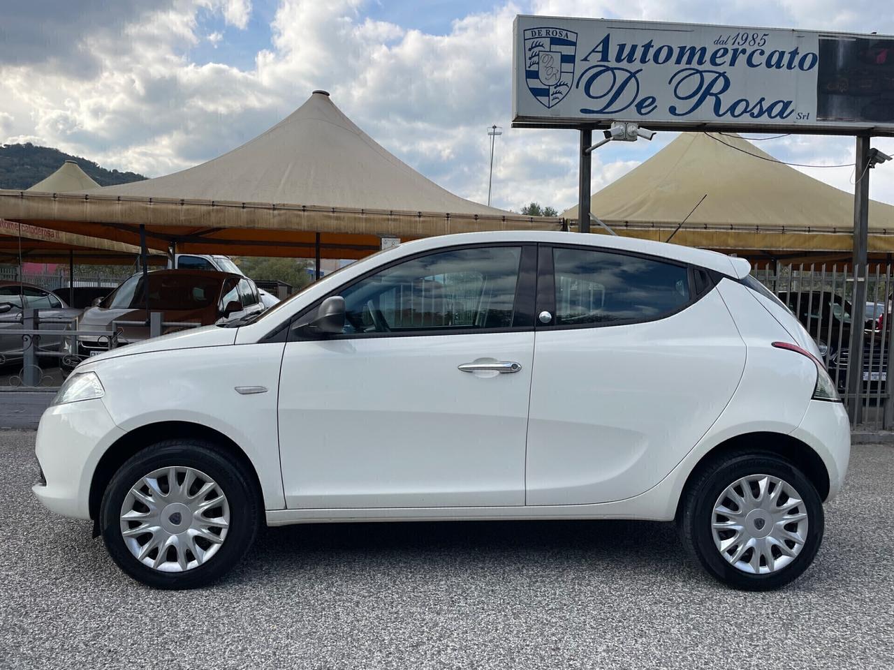 Lancia Ypsilon 0.9 TwinAir 85 CV 5 porte Metano Ecochic Gold