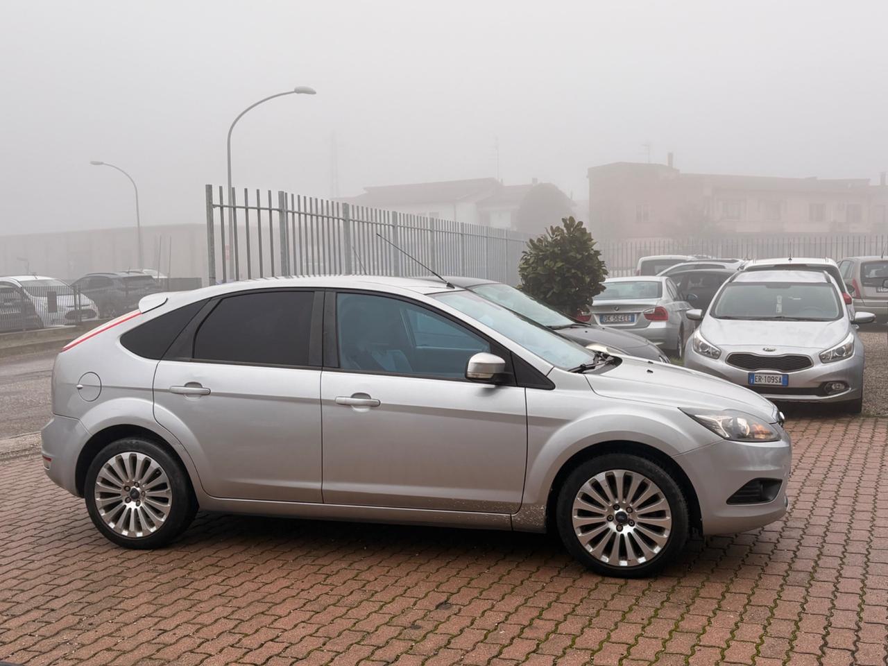 Ford Focus 2.0 (145CV) 5p. Bz.- GPL Tit.