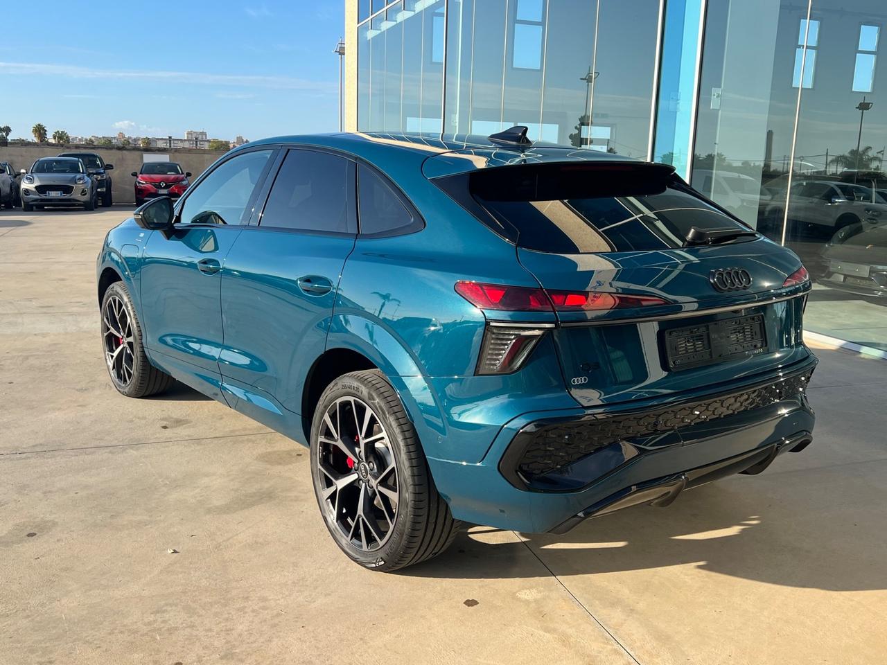 AUDI Q3 SPB 1.5 177CV e-hybrid S line Stronic - possibilità noleggio no scoring