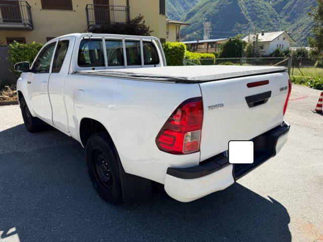 TOYOTA Hilux 2.4 D-4D 4WD 2 porte Single Cab Comfort