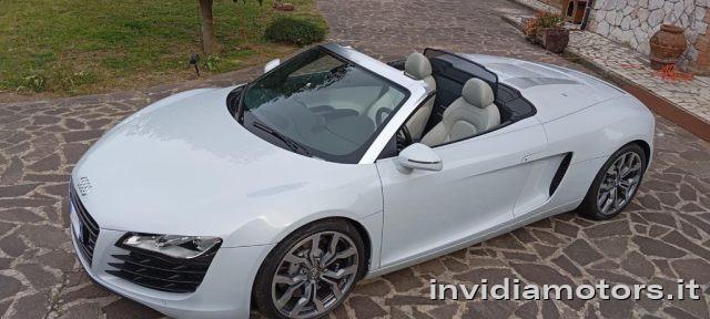 AUDI R8 Spyder 4.2 V8 FSI quattro R tronic
