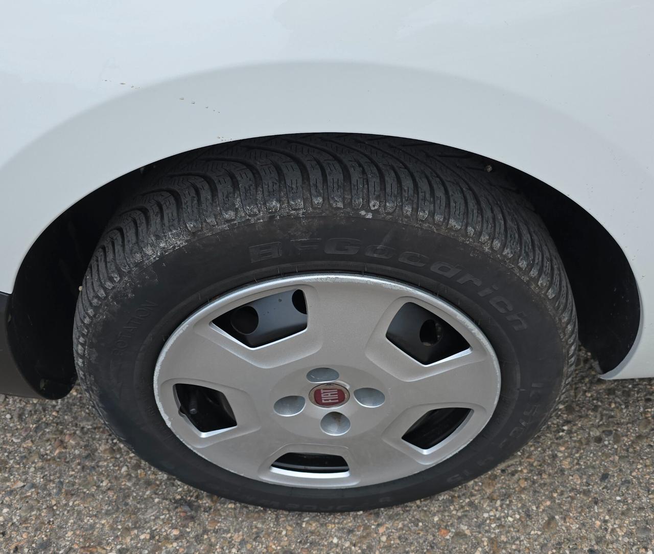 Fiat Fiorino 1.3 MJT 95CV Cargo SX