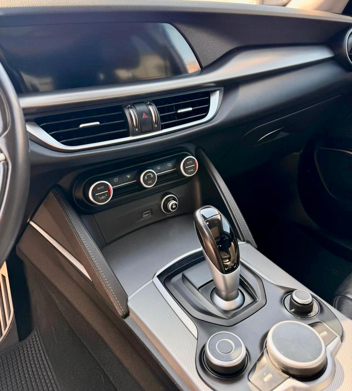 Alfa Romeo Stelvio 2.2 Turbodiesel 210 CV AT8 Q4 B-Tech