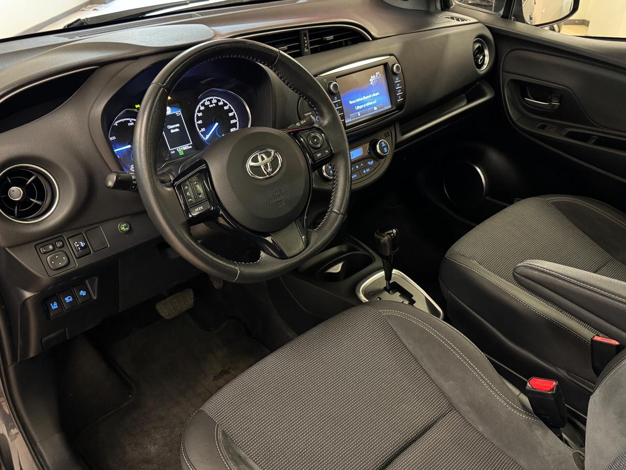 Toyota Yaris 1.5 Hybrid 5P Style-Tetto-Unipro-Garantita24mesiToyota-Permute