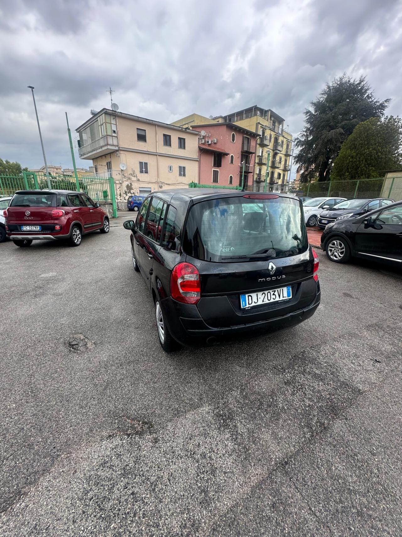 Renault Modus Grand 1.2 16V Dynamique