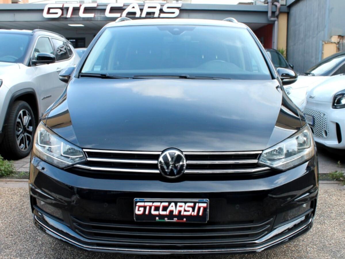 Volkswagen Touran 2.0 TDI 150 CV SCR DSG Executive BlueMotion Tech.7p Nav PDC UNIPRO IVA DEDUC.