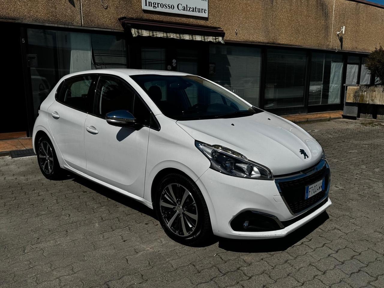 Peugeot 208 BlueHDi 75 5 porte Allure