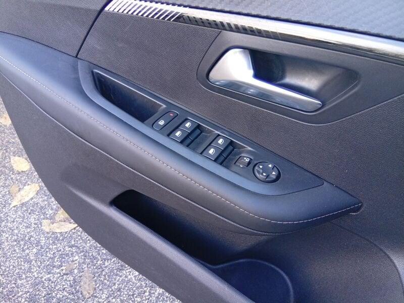 Peugeot 208 II 2023 1.2 puretech Allure s&s 100cv