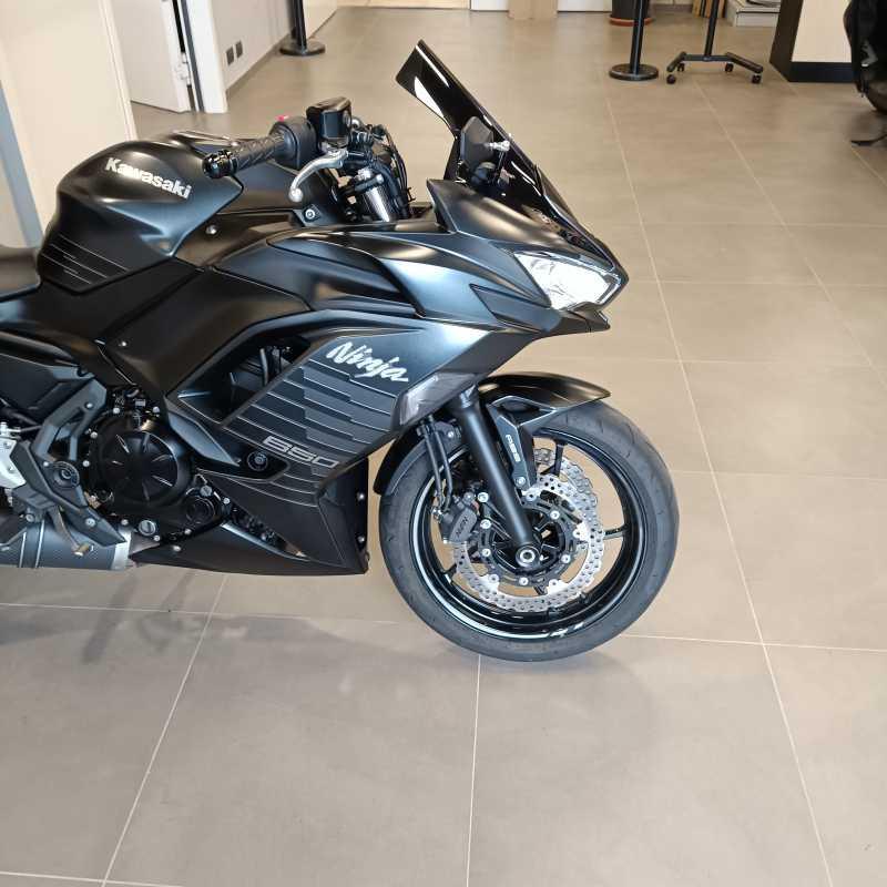 Kawasaki Ninja 650 - 2025