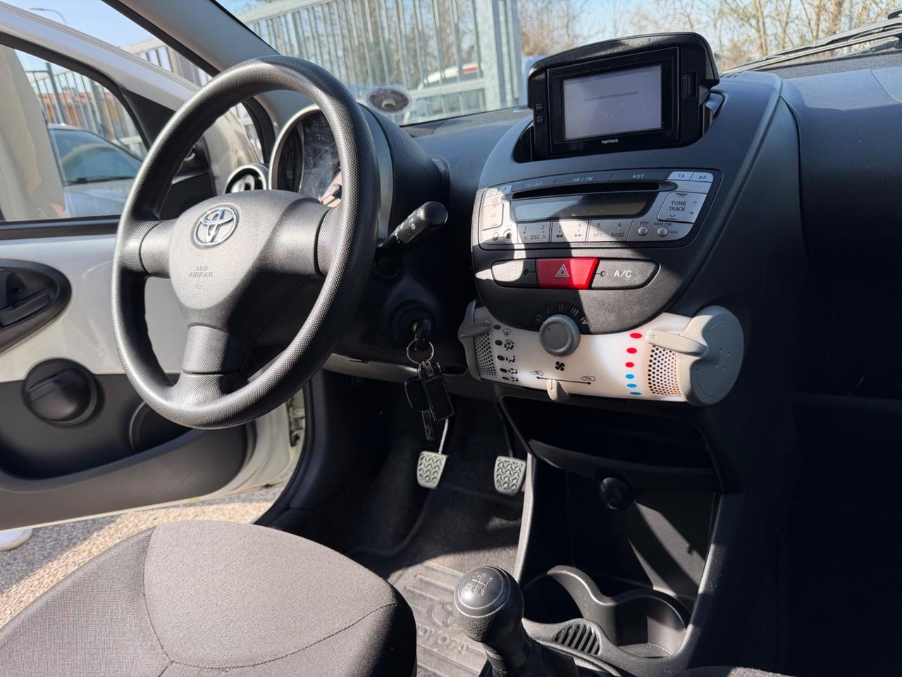 Toyota Aygo 1.0 12V VVT-i 5 porte Connect