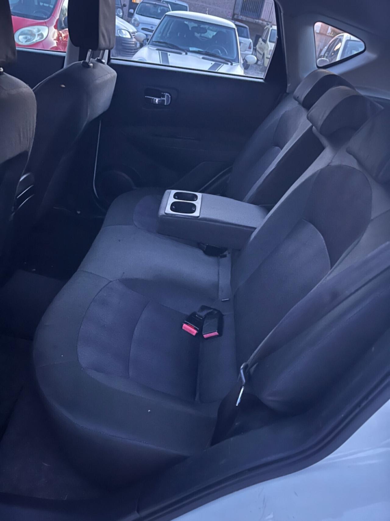 Nissan Qashqai 1.5 dCi PERFETTA SI NEOPATENTATI