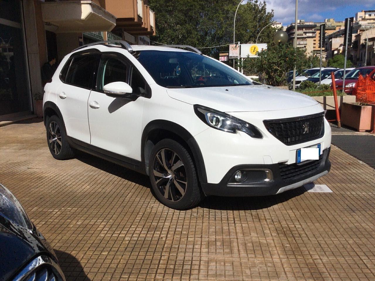 Peugeot 2008 BlueHDi 100 S&S Allure