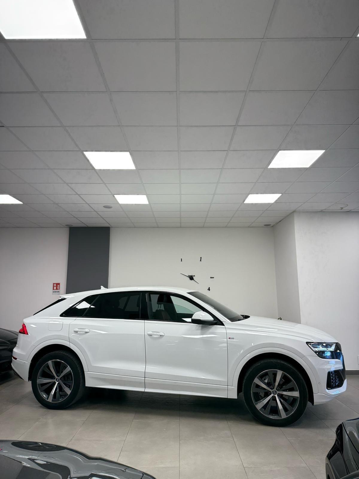 Audi Q8 50 TDI 286 CV quattro tiptronic Sport